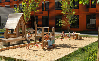 Детская площадка в ЖК "Бунинские луга"