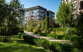 Озеленение во "Vnukovo Country Club"