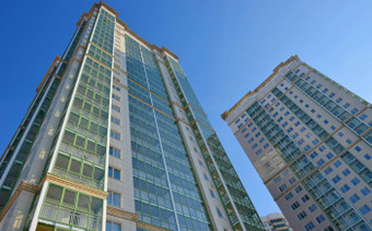 Фасад ЖК Изумрудные холмы