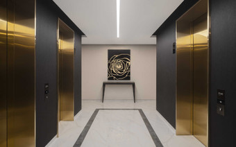 Лифтовая группа в ЖК “Prime Park”