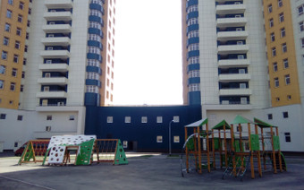 Переход между корпусами ЖК «Золотые ворота»