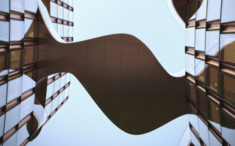 Подвесной двор в “Энигмия” вид снизу