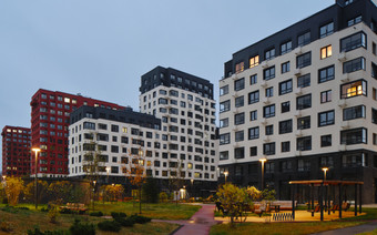 ЖК "Новые Ватутинки" в вечернее время