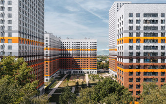 Двор в ЖК "Дмитровский Парк"