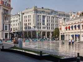 фото ЖК Kuznetsky Most 12 by Lalique со стороны парка