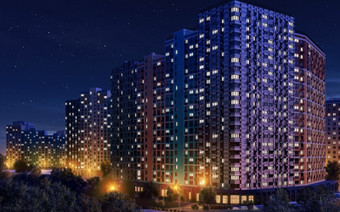 Вид на ночной ЖК Лучи