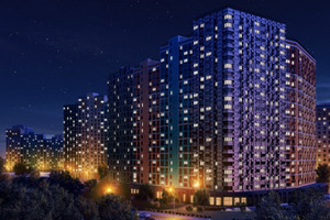 Вид на ночной ЖК Лучи