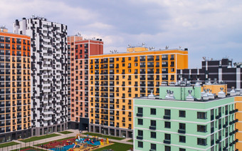 Вид на детскую площадку