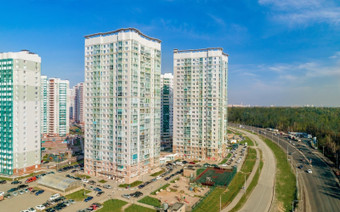 Придомовой паркинг ЖК Изумрудные холмы