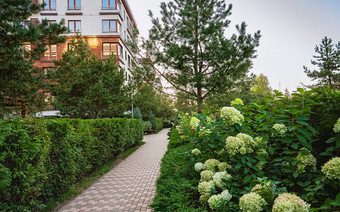 Пешеходная зона во "Vnukovo Country Club"