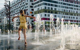 Фонтан на территории ЖК "Green Park"