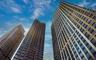 Вид на ЖК «Will Towers» снизу