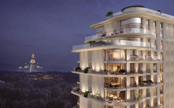 “King & Sons Residence” в вечернее время